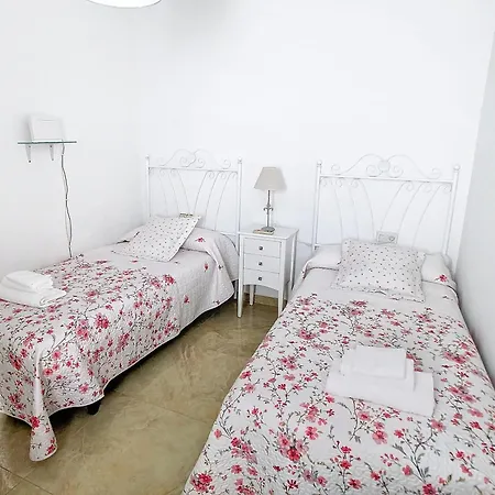 Apartment De 3 *